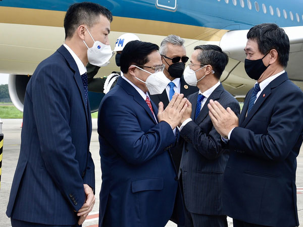 Thủ tướng Phạm Minh Chính tới Indonesia, bắt đầu chuyến công tác nước ngoài đầu tiên