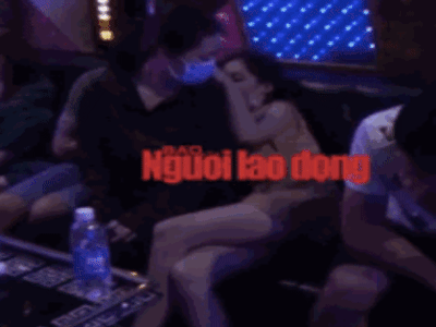 CLIP: Đột kích quán karaoke lúc 1 giờ sáng, công an phát hiện nhiều chân dài đang bay lắc