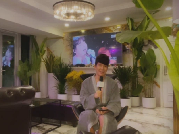 Nathan Lee lại livestream đúng nửa đêm, khẳng định có bằng chứng Ngọc Trinh - Cao Thái Sơn 'ăn bám đại gia'