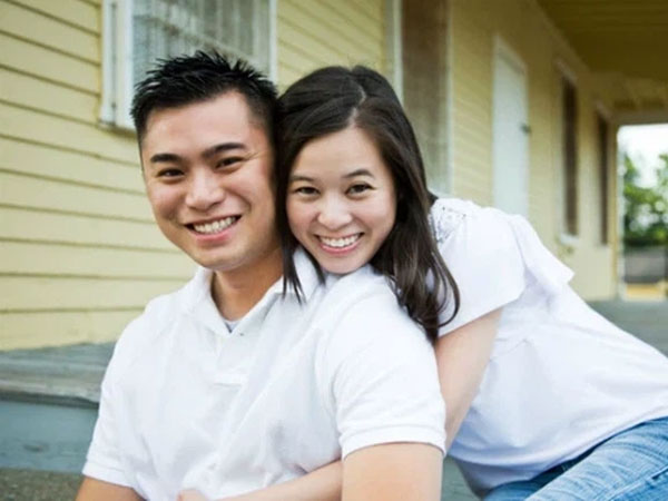 Chồng ngày nào cũng đi làm về muộn, cuối tuần lại có việc 'đột xuất' khiến vợ sinh nghi, chân tướng cuối cùng mới hoàn toàn bất ngờ