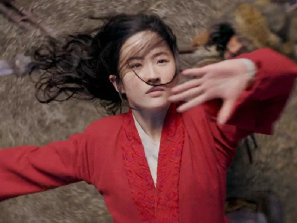 Bị 'ném đá' kịch liệt, Mulan và 'đạo phẩm' Em Của Thời Niên Thiếu đều 'trắng tay' tại Oscar 2021
