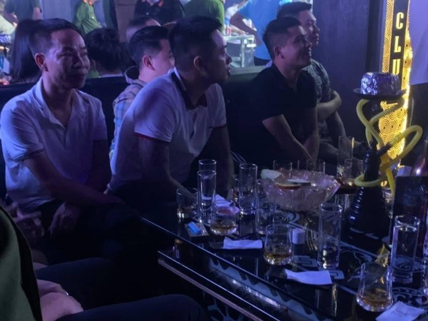 Thái Bình: Đột kích động lắc nổi tiếng, tạm giữ hơn 300 ‘dân chơi’