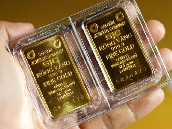 Doanh thu cả tỷ đô từ buôn vàng, SJC lãi vỏn vẹn vài chục tỷ đồng, không bằng số lẻ của PNJ