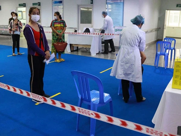 Cận cảnh BV Chợ Rẫy Phnom Penh, nơi các y bác sĩ đang gồng mình chống dịch Covid-19 tại Campuchia