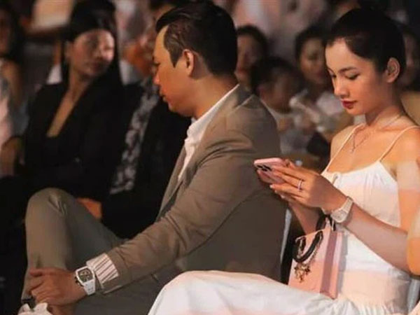 Chồng cũ Lệ Quyên 'phũ phàng' loại bỏ tình trẻ tin đồn kém 27 tuổi ra khỏi ảnh chụp chung