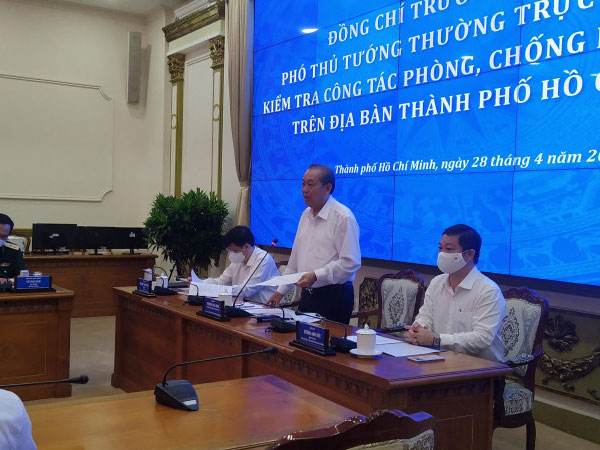 Hai mẹ con nhập cảnh lậu vào BV Từ Dũ, xét nghiệm khẩn 40 nhân viên y tế