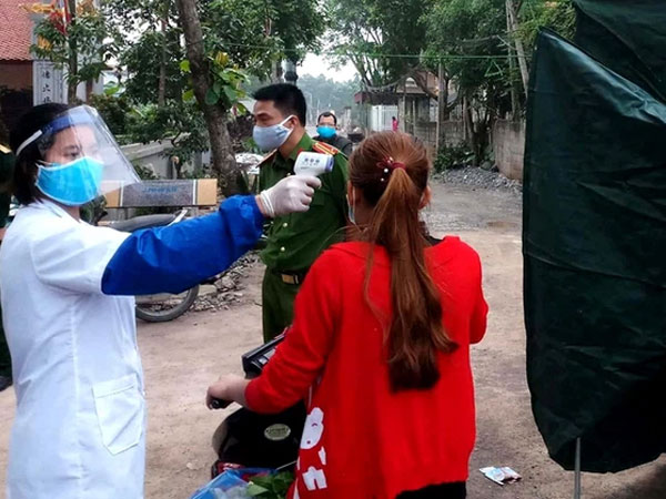 Hơn 30 người tiếp xúc gần ca nghi mắc Covid-19 ở Hà Nam