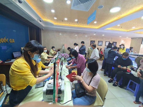 Giá vàng tăng đột biến giúp công ty SJC, PNJ đạt doanh thu 'khủng'