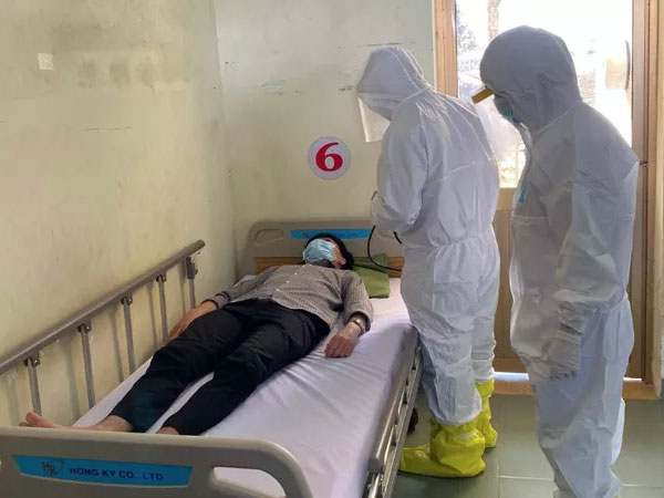 Sức khỏe nam thanh niên ở Hà Nam lây COVID-19 cho ít nhất 11 người hiện ra sao?