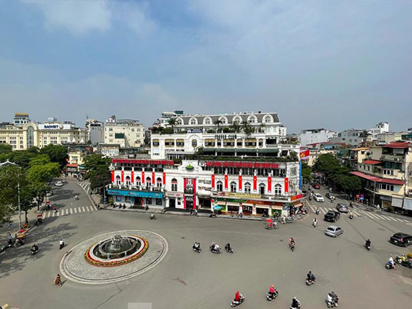 Phố phường Hà Nội yên bình ngày đầu nghỉ lễ