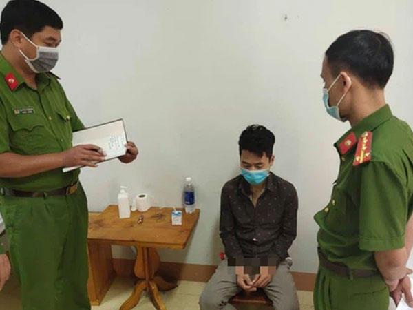 Thanh niên bị tố hiếp dâm bé 7 tuổi, trốn khỏi khu cách ly ở Phú Thọ được người dân phát hiện như thế nào?