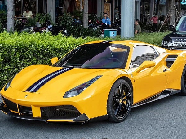 Hy hữu: 24 siêu xe Ferrari tại Việt Nam bị triệu hồi vì lỗi túi khí Takata