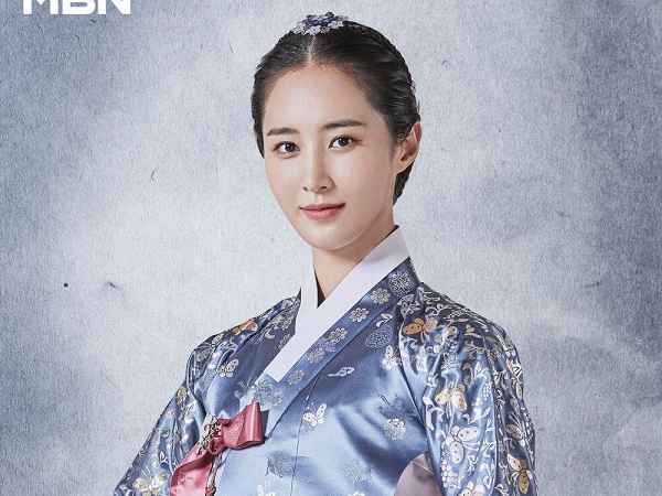 Phim Hàn Quốc đầu tháng 5: Loạt trai đẹp sẽ bại trận trước hai 'chị đại' Lee Bo Young và Kim Seo Hyung?