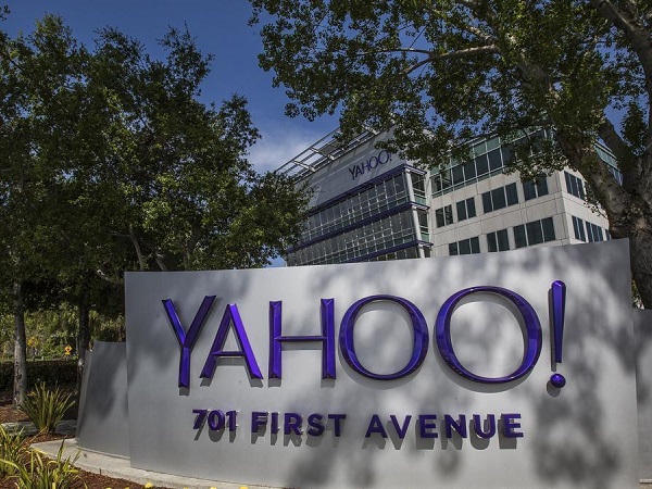 Cái chết của Yahoo! và bài học gã khổng lồ ngủ quên trên chiến thắng