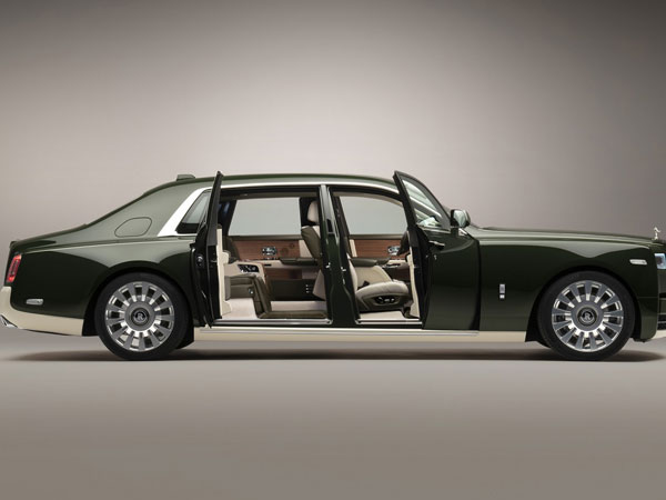 Rolls-Royce tiết lộ những chi tiết đắt giá trên phiên bản Bespoke Phantom Oribe