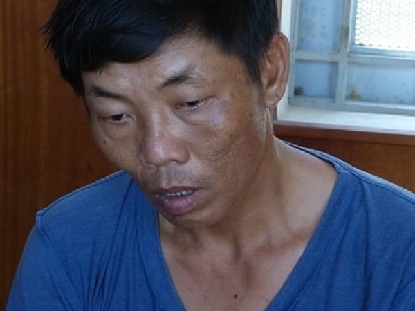Bắt kẻ nghiện dùng kim tiêm khống chế 3 nữ sinh cướp điện thoại