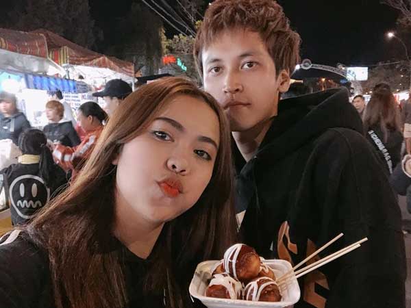 Cô gái được cả gia đình bạn trai yêu chiều, đặc biệt nhất là những dòng tin gửi từ bố mẹ vả cả chị gái