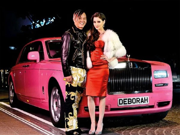 Tỷ phú chiều vợ như bà hoàng, mua 30 chiếc Rolls-Royce hơn 640 tỷ, cuối cùng lâm cảnh thất bát