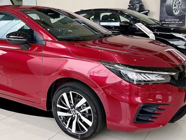 Qua thời 'hot', sedan hạng B đua khuyến mại: Vios giảm giá 'nhỏ giọt', City khan hàng nhưng vẫn ưu đãi mạnh tay