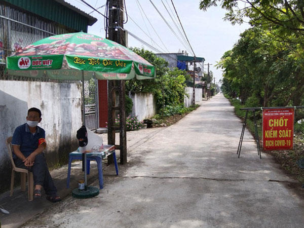 Cả gia đình cán bộ Sở Nội vụ tỉnh Thái Bình phải đi cách ly tập trung