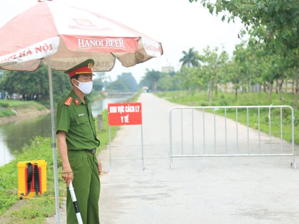 Phú Thọ: Xuất hiện ca dương tính SARS-CoV-2 từng đi chăm bố ở BV Bệnh nhiệt đới TW, thiết lập vùng cách ly khu nhà bệnh nhân