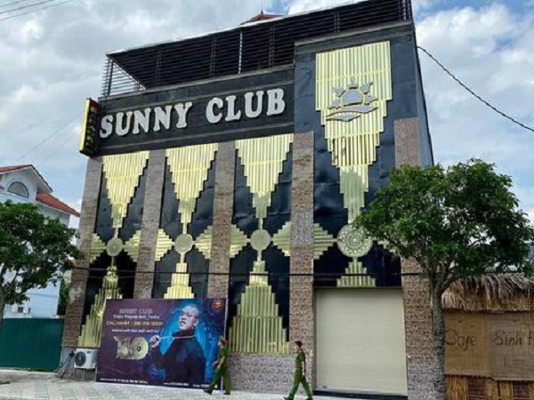 Vĩnh Phúc rút giấy phép của 'ổ dịch' quán bar, karaoke Sunny