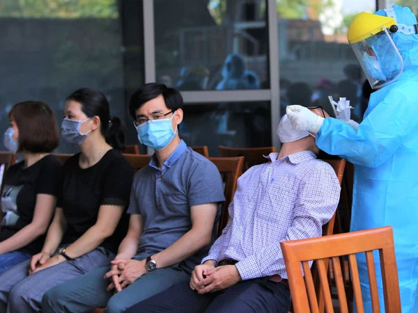 Lãnh đạo sở là F1, Đà Nẵng xét nghiệm gần 1.400 người tại tòa nhà Trung tâm hành chính