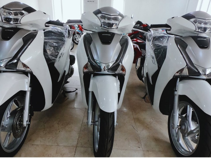 Giá xe Honda SH 2019 bất ngờ chạm mức kỷ lục, đắt gần gấp đôi sản  phẩm mới