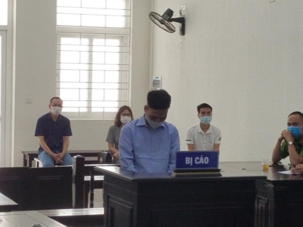 Án phạt thích đáng cho gã trai gàn dở, dùng súng bắn người đi đường làm thú vui