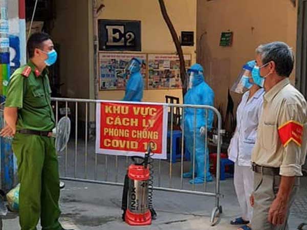 Bé 1 tuổi dương tính SARS-CoV-2 ở quận Hai Bà Trưng từng được đưa đi những đâu?