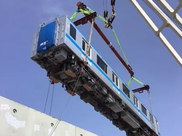 Hình ảnh đầu tiên 2 đoàn tàu metro số 1 về cảng TP HCM