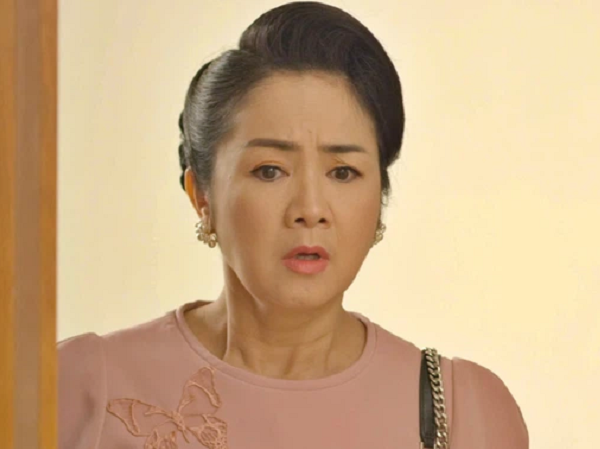 Hướng dương ngược nắng tập 34: Châu 'gài' mẹ đến thăm chú Quân nhưng lại khiến Bạch Cúc 'sốc' trước cảnh tượng 'nóng mắt'
