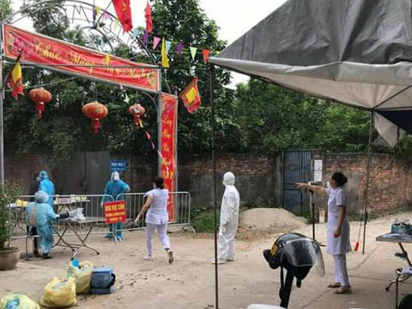 Hà Nội: Cách ly khẩn xã Hiệp Thuận (Phúc Thọ) sau khi phát hiện gia đình 4 người mắc Covid-19