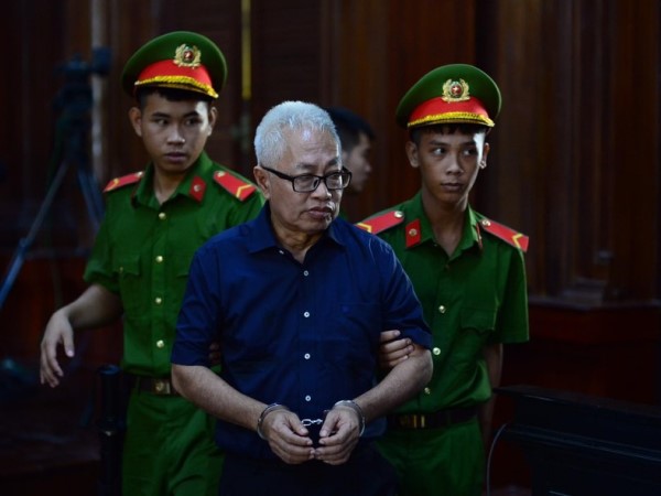 Ông Trần Phương Bình tiếp tục hầu toà trong ‘đại án’ DongABank