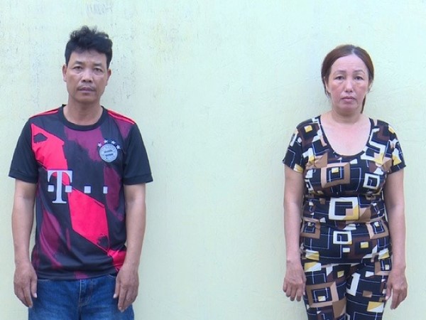 CLIP: Công an giải cứu đôi nam nữ bị đánh, cột vào gốc cây