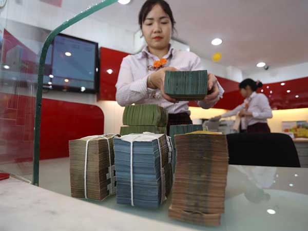 Chuyển động của dòng tiền: Những cảnh báo về bất động sản và lạm phát