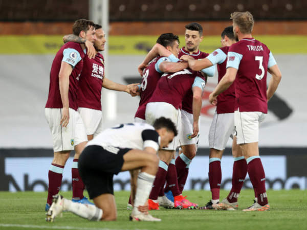 Fulham thua 'chung kết ngược', Ngoại hạng Anh đủ 3 suất rớt hạng
