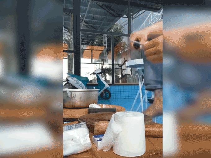 Buồn chuyện tình cảm, nam thanh niên livestream lấy dao chặt phăng ngón chân