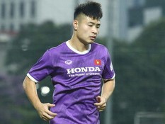 Đội trưởng U22 Việt Nam áp lực trước thành tích HCV SEA Games 30 của lứa Quang Hải, Tiến Linh