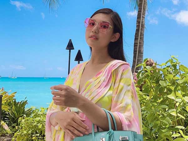 'Chị cả' giới rich kid Việt dưỡng thai kiểu bầu sang chảnh, ngày ngày sơn hào hải vị đập hộp mỏi tay