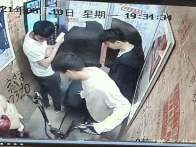 Kinh hoàng cảnh xe máy điện phát nổ trong thang máy đóng kín, 5 nạn nhân có 1 nhân vật đặc biệt, nguyên nhân khiến dân tình phẫn nộ