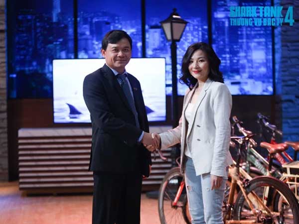 Nữ CEO xinh đẹp được Shark Phú nhận xét 'Anh không quan tâm đến business, chỉ quan tâm đến mỗi em': Tôi thấy chuyện rất bình thường!