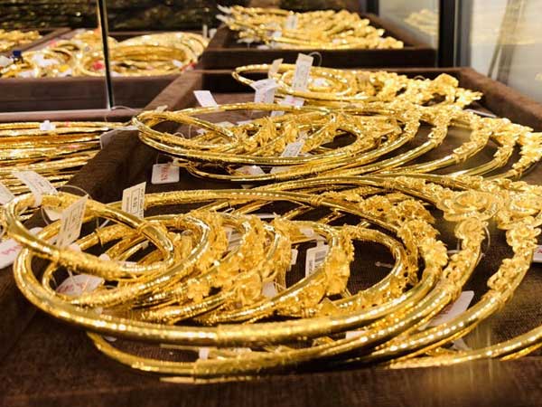 Sau khi tăng liên tiếp, giá vàng giảm nhỏ giọt