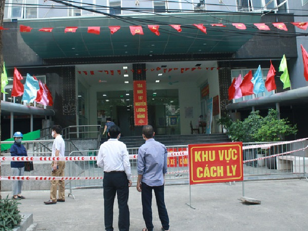 Hà Nội: Cách ly tạm thời chung cư 187 Nguyễn Lương Bằng, truy vết trường hợp tiếp xúc với ca mắc Covid-19
