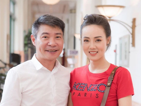 Cuộc sống thú vị của NSND Công Lý và vợ trẻ kém 15 tuổi sau khi kết hôn