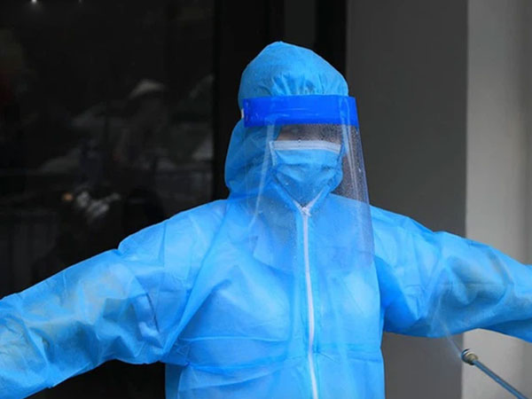F1 của giám đốc Hacinco dương tính với SARS-CoV-2 chỉ sau 1 ngày: Có phải do chủng virus gây bệnh và lây siêu nhanh?
