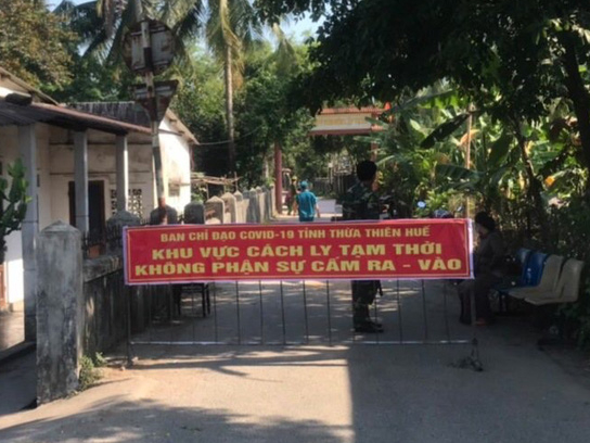 Vượt hàng rào, đột nhập vào khu vực đang phong toả vì dịch Covid-19 để… đánh ghen