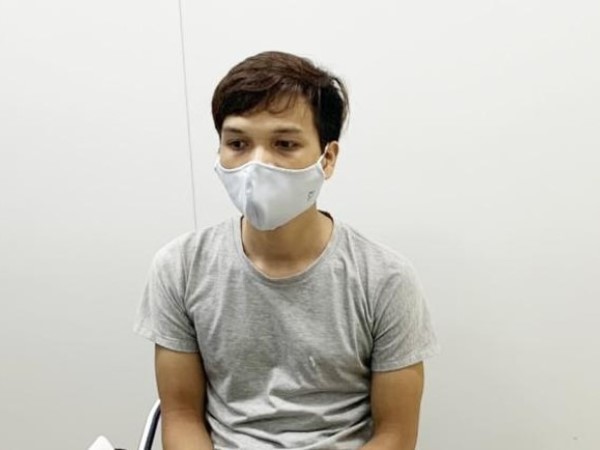 'Đắng lòng' 2 thanh niên bị tóm sau khi cướp nhầm dây chuyền vàng giả