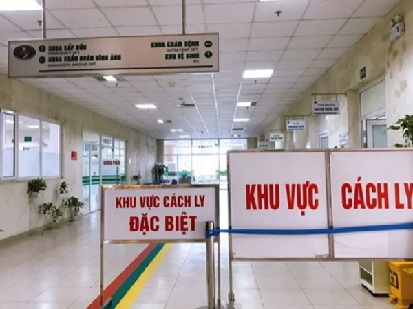 Nữ bệnh nhân COVID-19 tại BV Bệnh nhiệt đới TW lao vào bóp cổ điều dưỡng