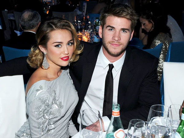 Tình yêu 10 năm 'xoay vòng' Miley Cyrus: Lúc ngoan hiền lúc nổi loạn chấn động, nghi vấn Liam Hemsworth âm mưu kiểm soát